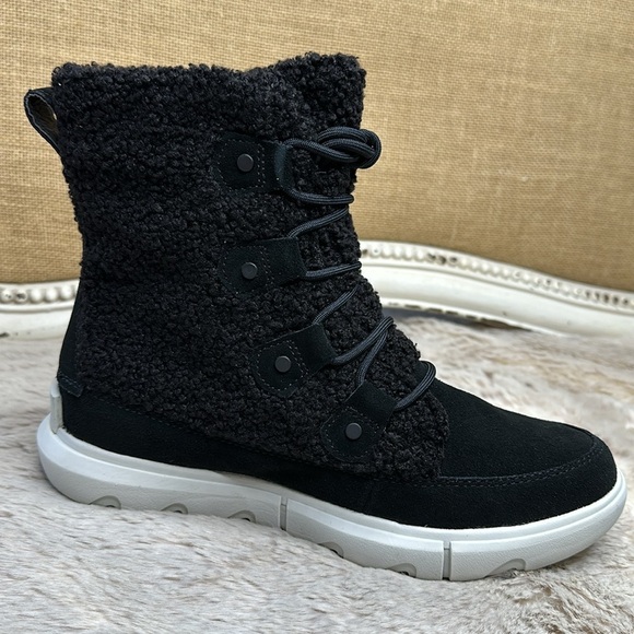 Sorel | Explorer Next Joan Cozy | Black, Moonstone | Size 8 - Picture 4 of 16